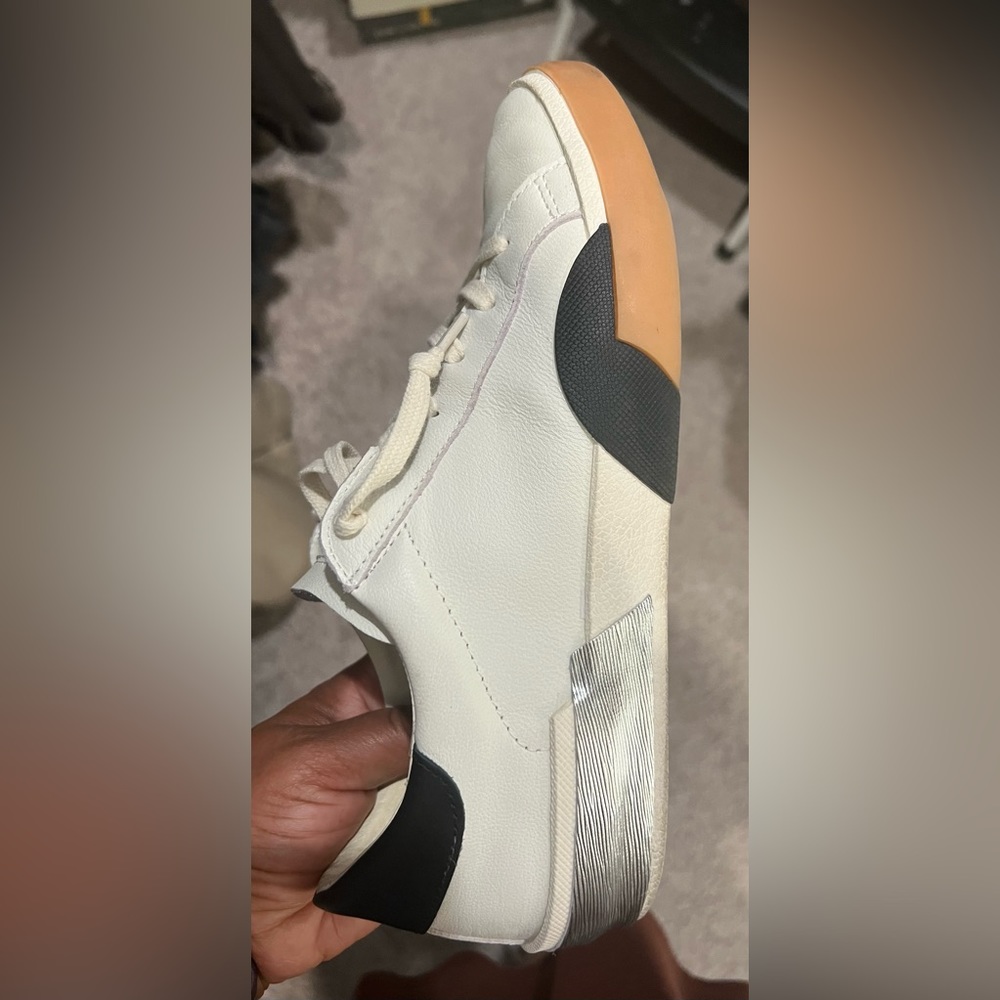 Dolce Vita Sneakers